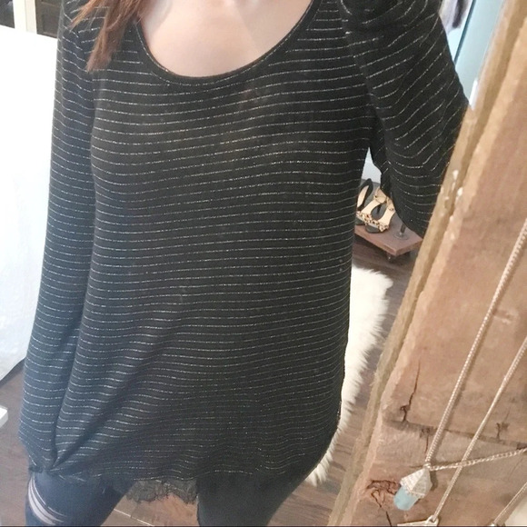 Lauren Conrad small black & gold bow tie top - Picture 6 of 8